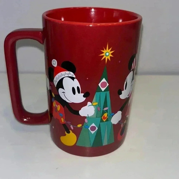 Disney‎ Mickey Mouse Minnie Mouse Pluto Chip and Dale Christmas tree red mug - Picture 1 of 7